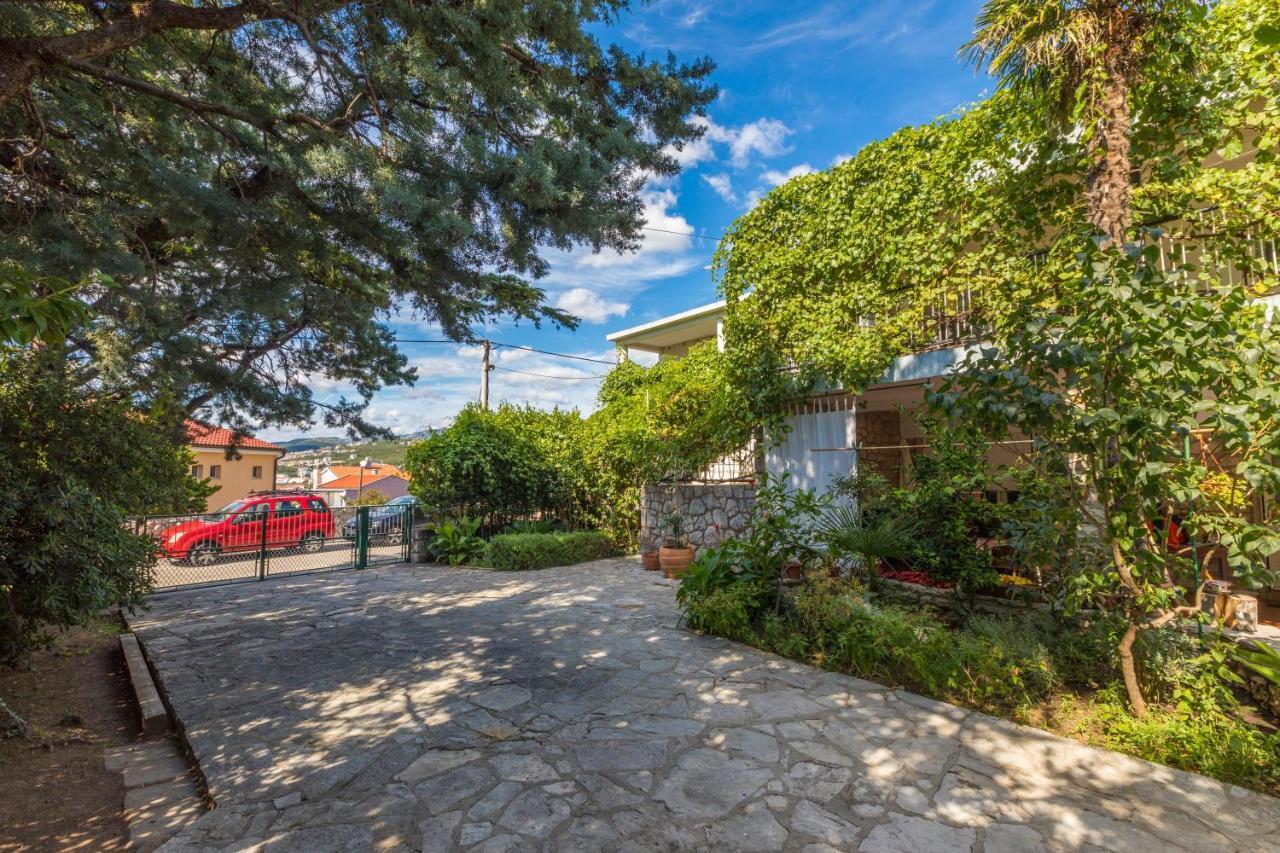 Apartments With A Parking Space Selce, Crikvenica - 2381 Экстерьер фото