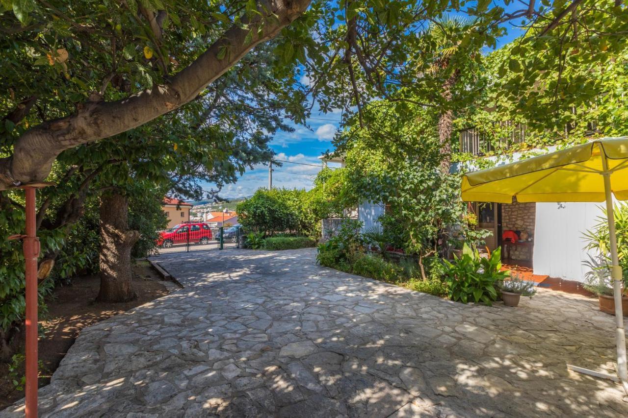 Apartments With A Parking Space Selce, Crikvenica - 2381 Экстерьер фото